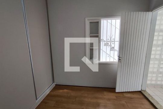 Casa à venda com 3 quartos, 300m² em Vila Sao Luis, São Paulo
