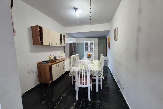 Cozinha de casa à venda com 3 quartos, 360m² em Parque São Quirino, Campinas