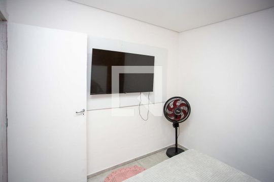 Quarto 1 de casa à venda com 2 quartos, 42m² em Jardim Miriam, São Paulo