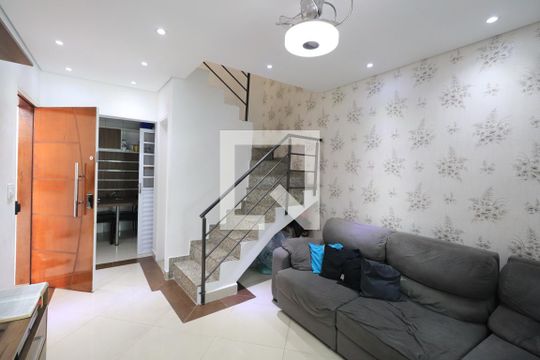 Sala de casa de condomínio à venda com 2 quartos, 110m² em Penha de França, São Paulo