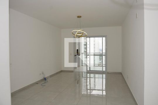 Sala de apartamento para alugar com 4 quartos, 160m² em Jardim Santa Barbara, Embu das Artes