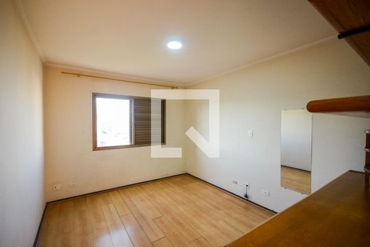 Quarto 1 de apartamento para alugar com 4 quartos, 136m² em Vila Sao Vicente, São Paulo