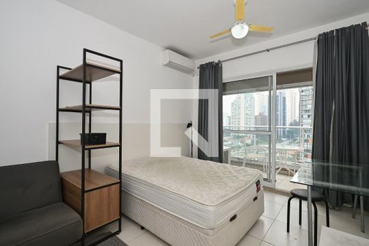 Sala/Quarto de kitnet/studio para alugar com 1 quarto, 35m² em Brooklin, São Paulo