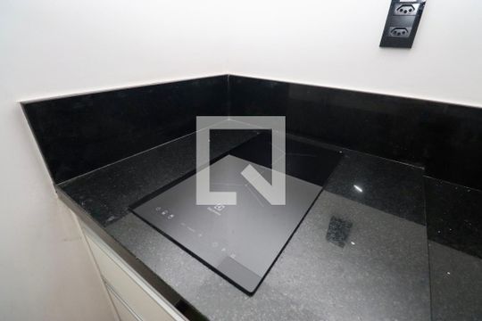 Cozinha de kitnet/studio para alugar com 1 quarto, 35m² em Costa Azul, Salvador