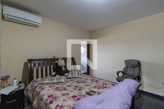 Suíte de casa para alugar com 4 quartos, 296m² em Jardim Iporanga, Guarulhos