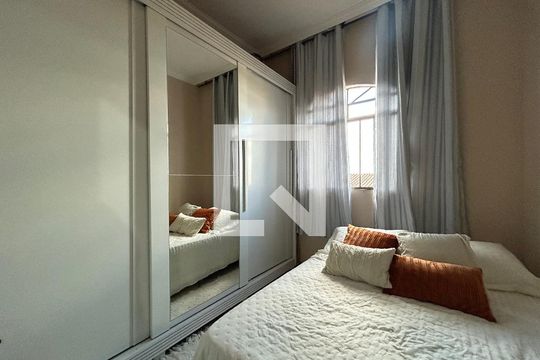 Casa para alugar com 3 quartos, 218m² em Mangueiras, Belo Horizonte