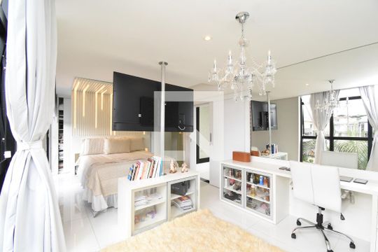 Suíte de casa de condomínio à venda com 4 quartos, 270m² em Campo de Santana, Curitiba