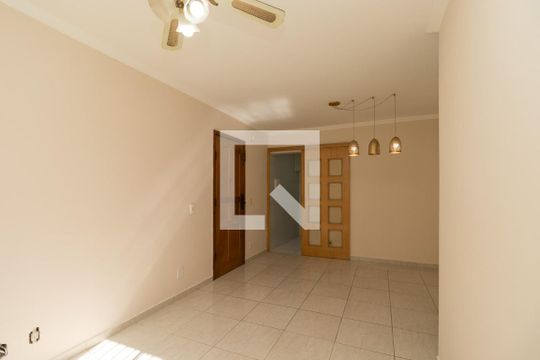 Sala de apartamento para alugar com 3 quartos, 55m² em Vila Prudente, São Paulo