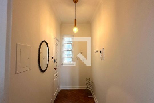 Corredor de apartamento para alugar com 3 quartos, 144m² em Copacabana, Rio de Janeiro
