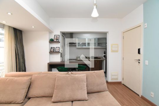 Sala de apartamento à venda com 2 quartos, 50m² em Centro, Curitiba