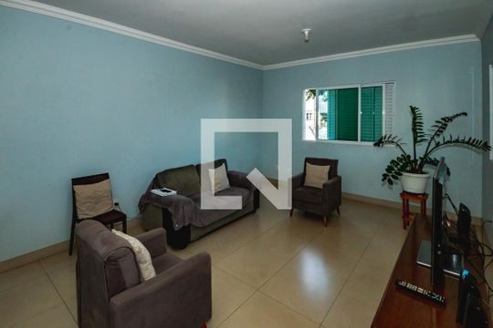 Casa à venda com 4 quartos, 750m² em Trevo, Belo Horizonte