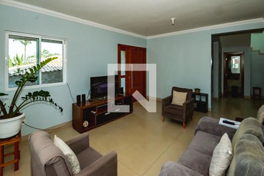 Casa à venda com 4 quartos, 750m² em Trevo, Belo Horizonte