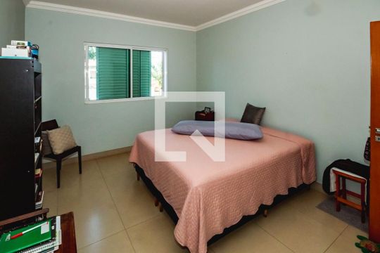 Casa à venda com 4 quartos, 750m² em Trevo, Belo Horizonte