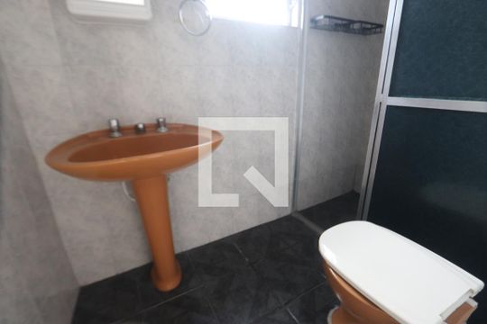Banheiro da Suíte de casa para alugar com 3 quartos, 180m² em Jardim Imperador (zona Leste), São Paulo