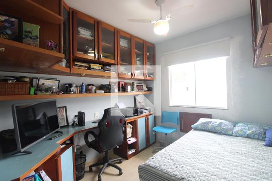 Quarto 1 de casa de condomínio à venda com 3 quartos, 170m² em Gardenia Azul, Rio de Janeiro