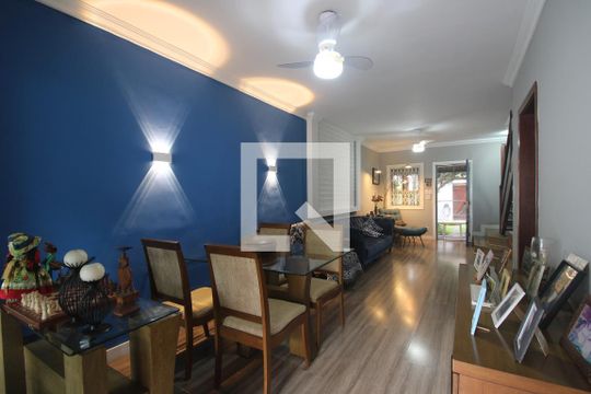 Sala de casa de condomínio à venda com 3 quartos, 170m² em Gardenia Azul, Rio de Janeiro