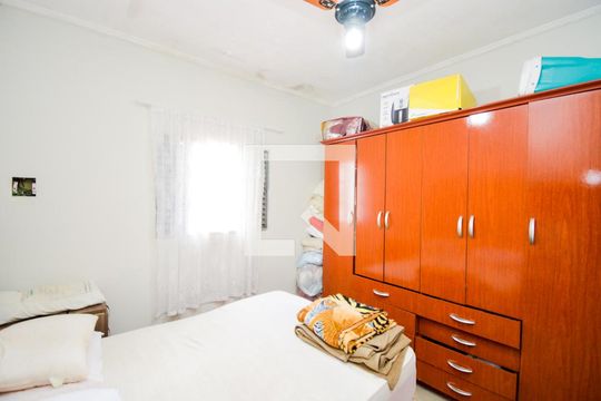 Quarto 1 de casa para alugar com 2 quartos, 187m² em Jardim Rosana, Guarulhos