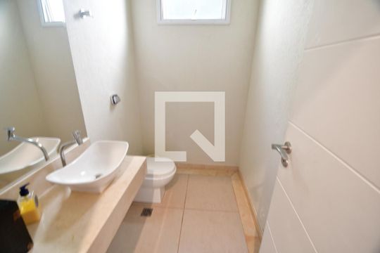 Lavabo de casa de condomínio à venda com 4 quartos, 380m² em Vila Hollândia, Campinas