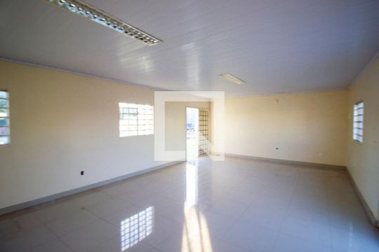 Casa à venda com 4 quartos, 200m² em Ceilandia, Brasília