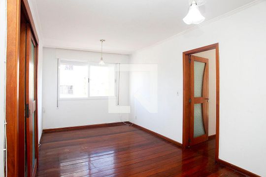 Sala de apartamento para alugar com 3 quartos, 94m² em Santana, Porto Alegre
