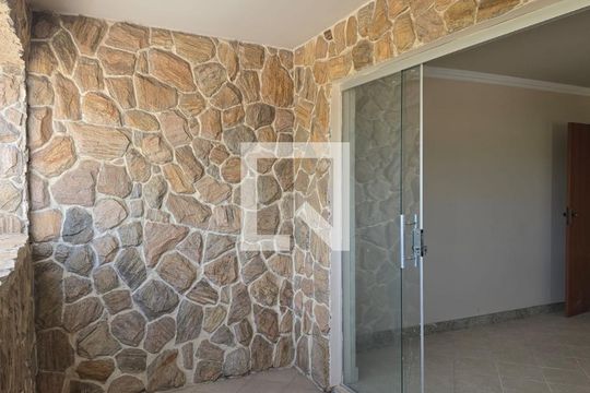 Apartamento para alugar com 3 quartos, 267m² em Planalto, Belo Horizonte