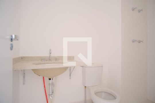 Banheiro de kitnet/studio para alugar com 1 quarto, 27m² em Vila Matilde, São Paulo