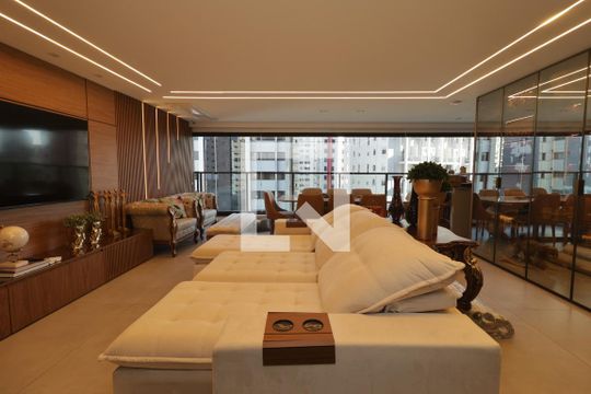 Sala de apartamento à venda com 3 quartos, 147m² em Vila Mariana, São Paulo