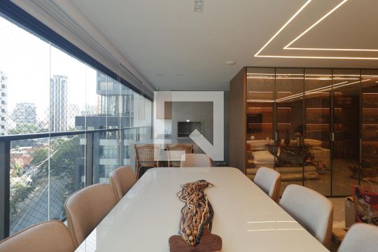 Sala de apartamento à venda com 3 quartos, 147m² em Vila Mariana, São Paulo