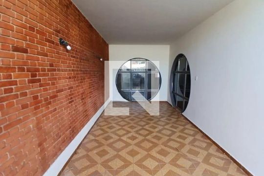 Sala de casa para alugar com 4 quartos, 170m² em Tabajaras, Uberlândia