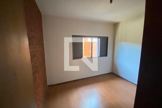 Sala de casa para alugar com 4 quartos, 170m² em Tabajaras, Uberlândia