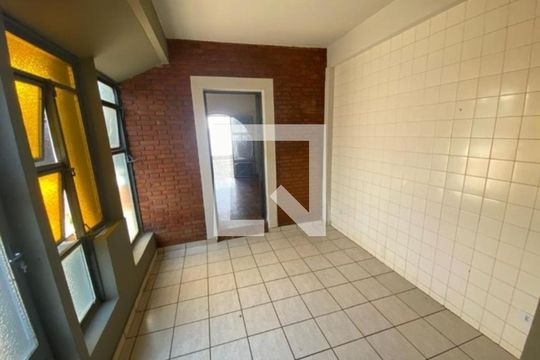 Corredor de casa para alugar com 4 quartos, 170m² em Tabajaras, Uberlândia