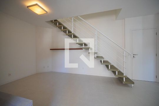 Apartamento para alugar com 2 quartos, 98m² em Córrego Grande, Florianópolis