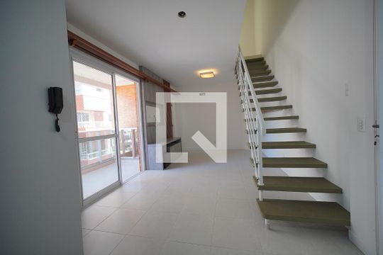 Apartamento para alugar com 2 quartos, 98m² em Córrego Grande, Florianópolis