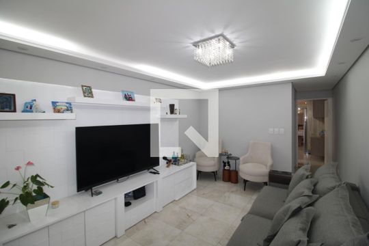 Sala de casa à venda com 3 quartos, 150m² em Vila Mirante, São Paulo