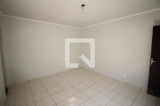Quarto 2 de casa à venda com 2 quartos, 250m² em Flamengo, Contagem