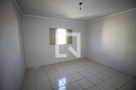 Quarto 1 de casa à venda com 2 quartos, 250m² em Flamengo, Contagem