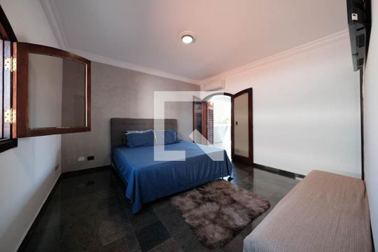 Suíte 1 de casa para alugar com 3 quartos, 450m² em Vila Matilde, São Paulo