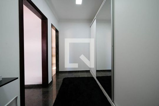 Suíte 1 de casa para alugar com 3 quartos, 450m² em Vila Matilde, São Paulo