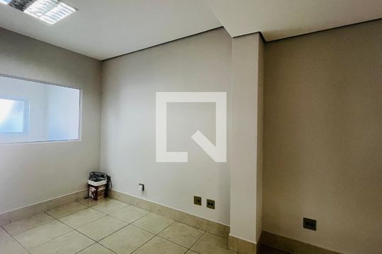 Casa à venda com 2 quartos, 139m² em Bosque, Campinas