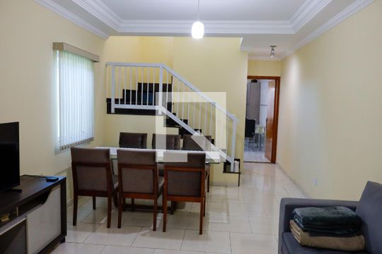 sala de casa à venda com 3 quartos, 153m² em Padroeira, Osasco