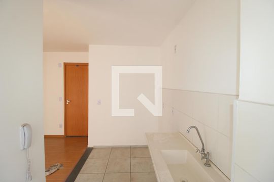 Sala / Cozinha de apartamento para alugar com 2 quartos, 44m² em Colônia (zona Leste), São Paulo