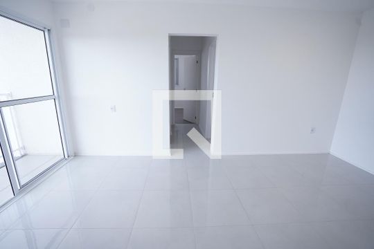 Sala de apartamento para alugar com 3 quartos, 61m² em Fazenda Crimeia Caveiras, Goiânia