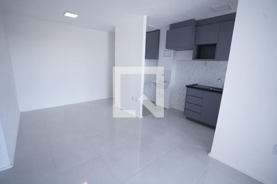 Sala de apartamento para alugar com 3 quartos, 61m² em Fazenda Crimeia Caveiras, Goiânia