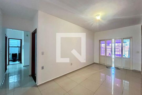 Sala de casa à venda com 3 quartos, 200m² em Fundacao da Casa Popular, Campinas