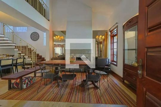 Sala de casa para alugar com 4 quartos, 364m² em Belvedere, Belo Horizonte