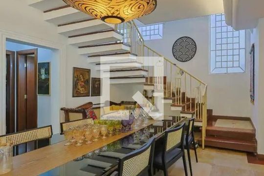 Sala de casa para alugar com 4 quartos, 364m² em Belvedere, Belo Horizonte