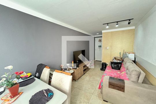 Sala de apartamento à venda com 2 quartos, 49m² em Jardim Sulacap, Rio de Janeiro