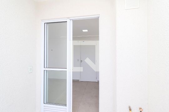 Varanda da Sala/Cozinha de apartamento à venda com 2 quartos, 32m² em Vila Curuçá Velha, São Paulo