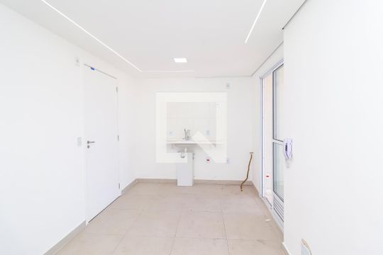 Sala/Cozinha de apartamento à venda com 2 quartos, 32m² em Vila Curuçá Velha, São Paulo