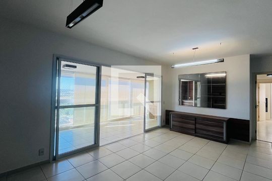 Apartamento para alugar com 4 quartos, 137m² em Parque dos Pomares, Campinas